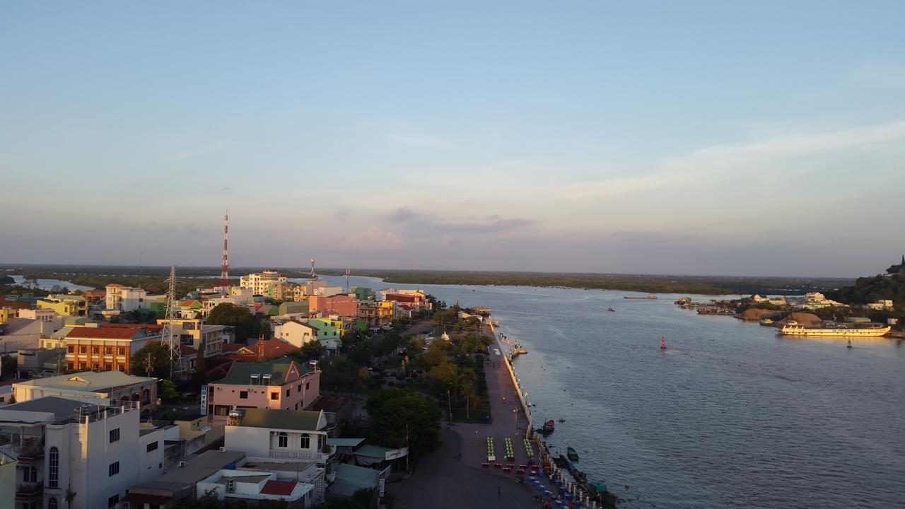 River Hotel Ha Tien Luaran gambar
